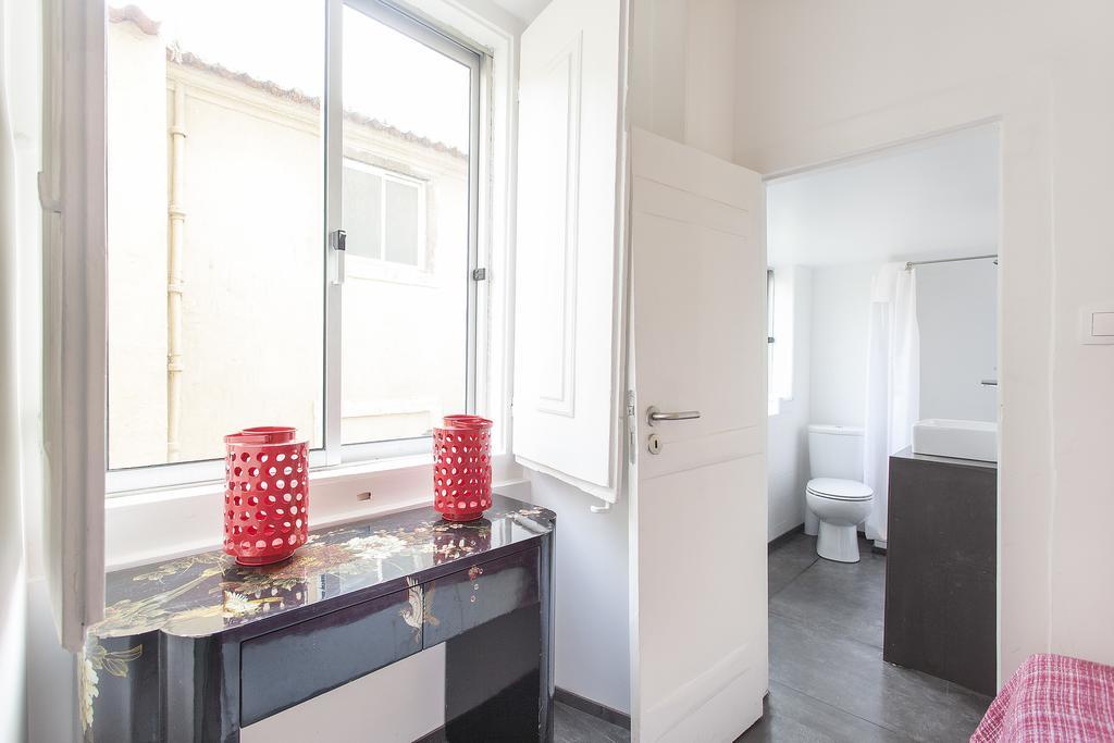 ליסבון 5 Sins Chiado Hostel חדר תמונה